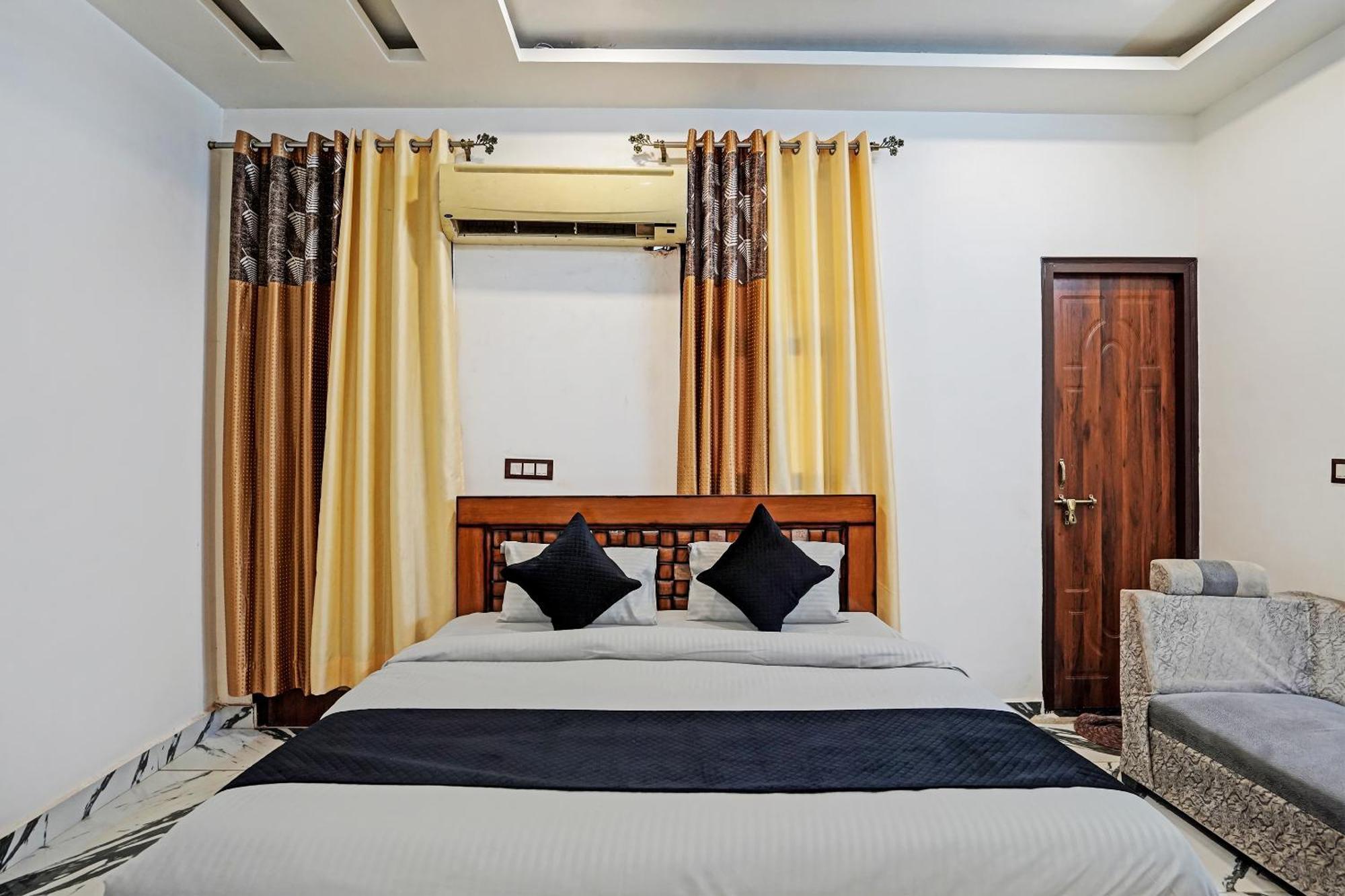Hotel Play- Platinum Sector144 Couple Friendly Noida Zewnętrze zdjęcie